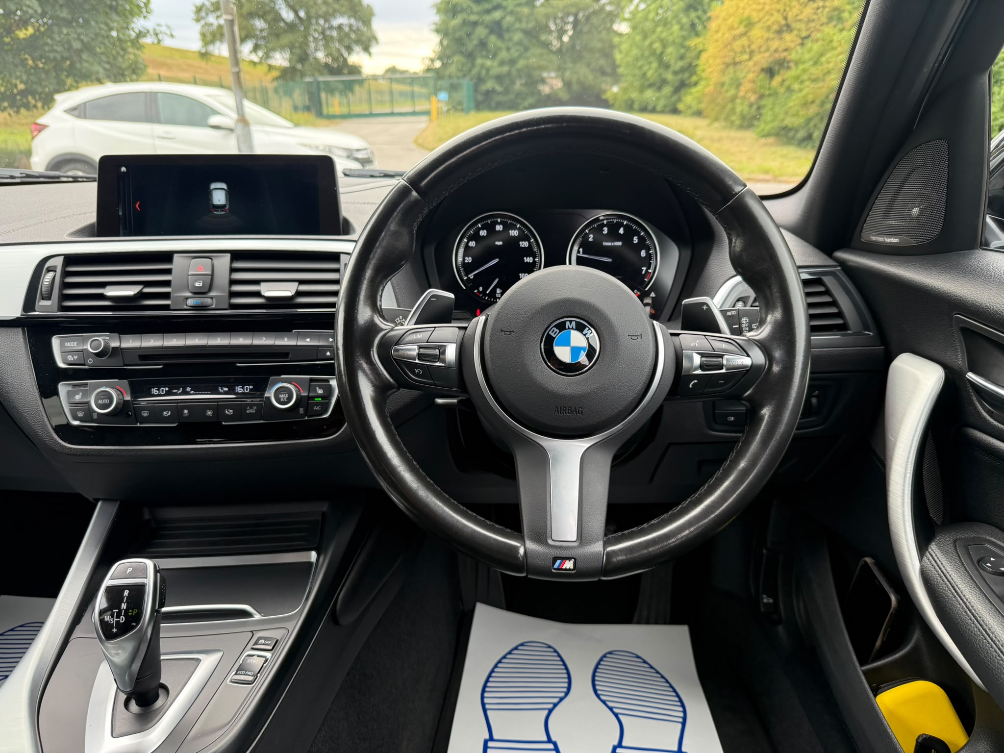 BMW M140i photo 10