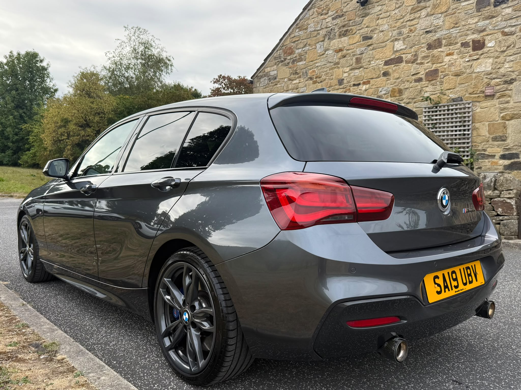 BMW M140i photo 13