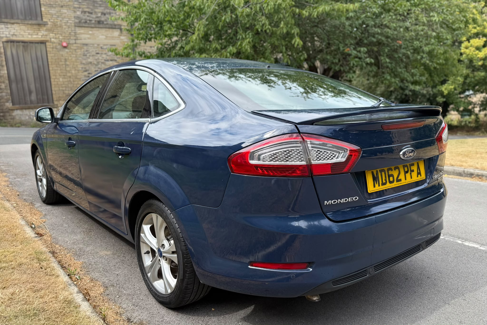 Ford Mondeo rear view