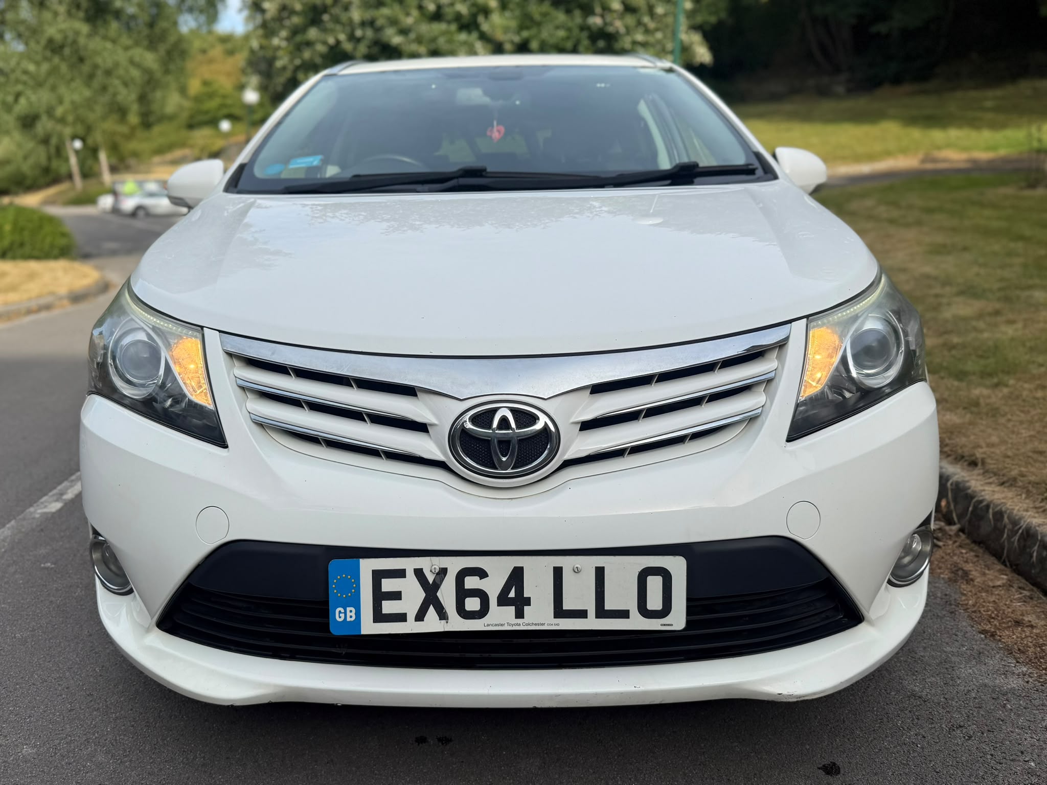 Toyota Avensis rear angle